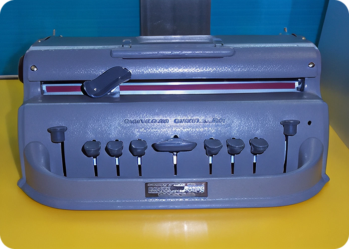 點字打字機 (Braillewriter)